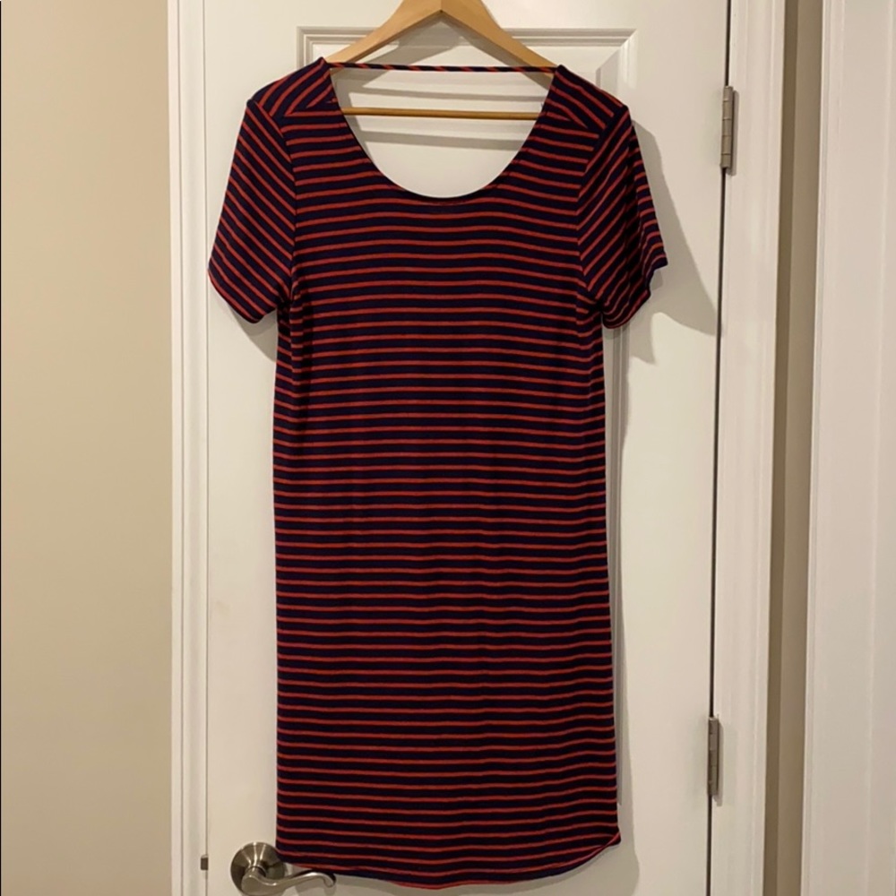 Beautifully Soft Material Short Sleeve Dress